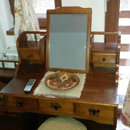 La Buni Buşteni Chambre photo