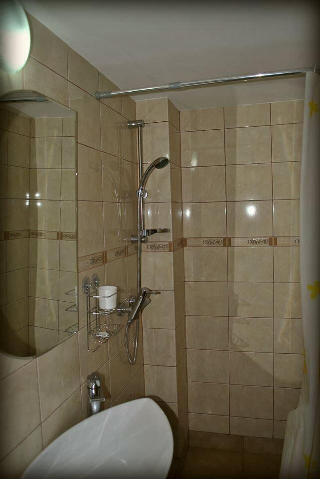 La Buni Buşteni Chambre photo