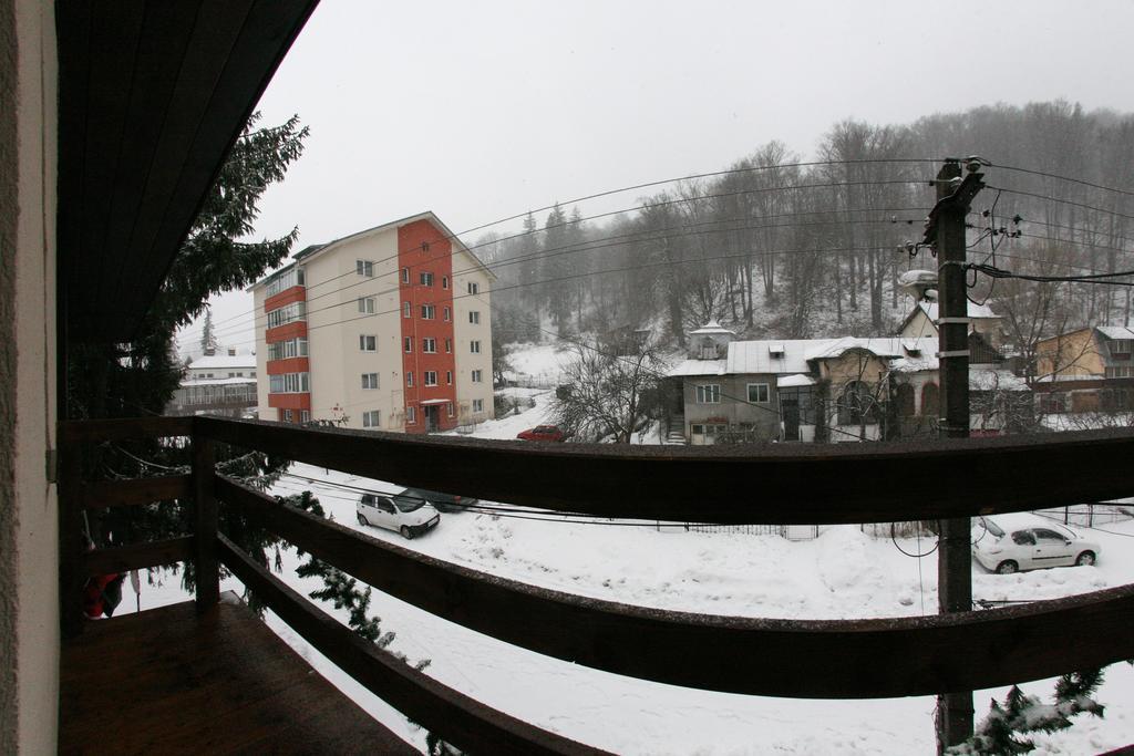 La Buni Buşteni Chambre photo
