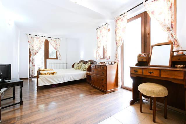 La Buni Buşteni Chambre photo